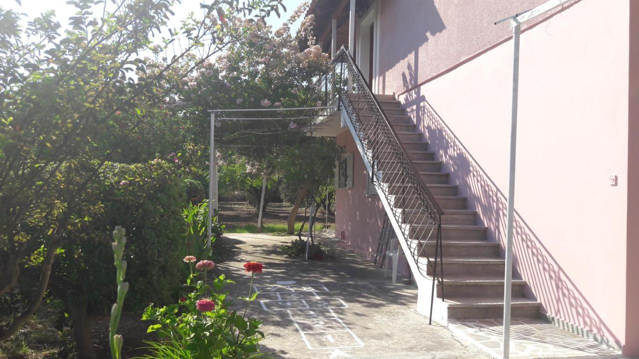 Jerry Apartments Svoronata Exterior photo